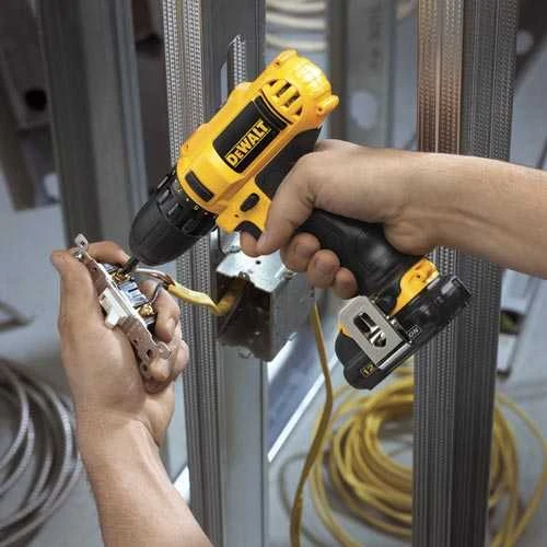 Suktuvas - gręžtuvas DeWalt DCD716D2-QW