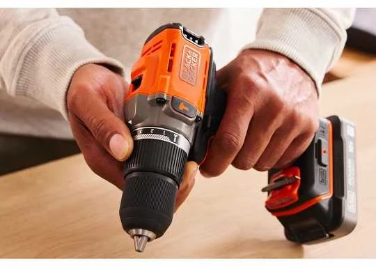 Black & Decker Juodas & Decker Juodas & DECKER 18V akumuliatorinis gręžtuvas (be akumuliatoriaus ir įkroviklio) | BCD383XN-XJ
