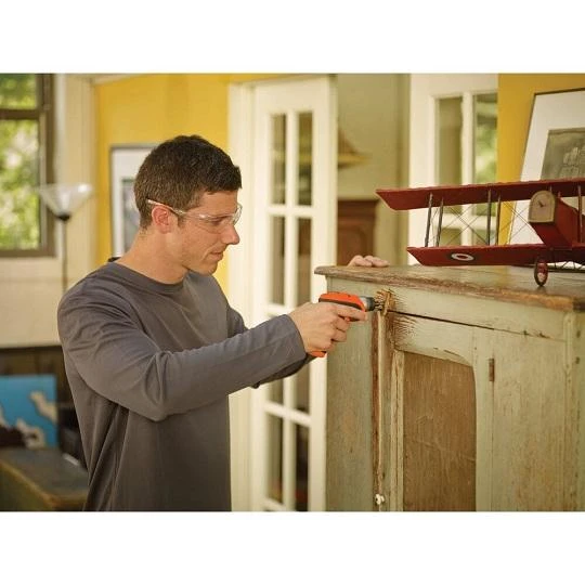 Black & Decker Juodas + DECKER AKUMULIATORIUS ATSUKTUKAS LI-ION 3.6V CS3652LC