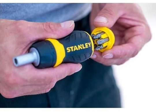 STANLEY WKRĘTAK MULTIBIT Z/G KRÓTKI + 7KOŃCÓWEK