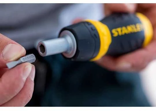 STANLEY WKRĘTAK MULTIBIT Z/G KRÓTKI + 7KOŃCÓWEK