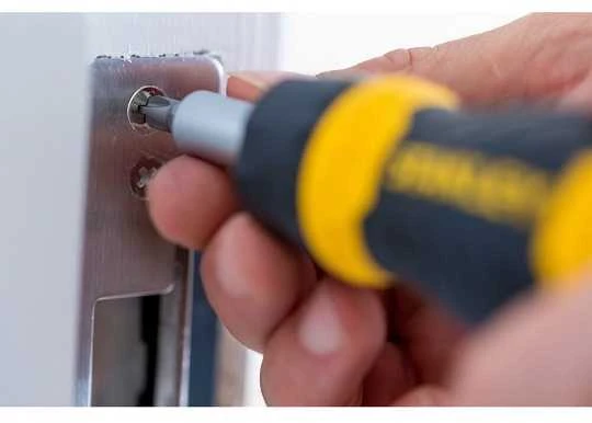 STANLEY WKRĘTAK MULTIBIT Z/G KRÓTKI + 7KOŃCÓWEK