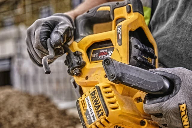 Diskinis pjūklas Dewalt DCS577N-XJ