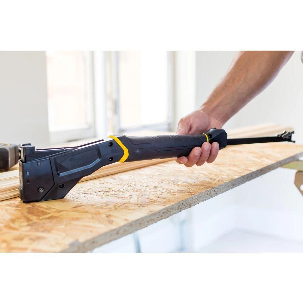Mechaninis apkabėlių plaktukas Stanley FatMax