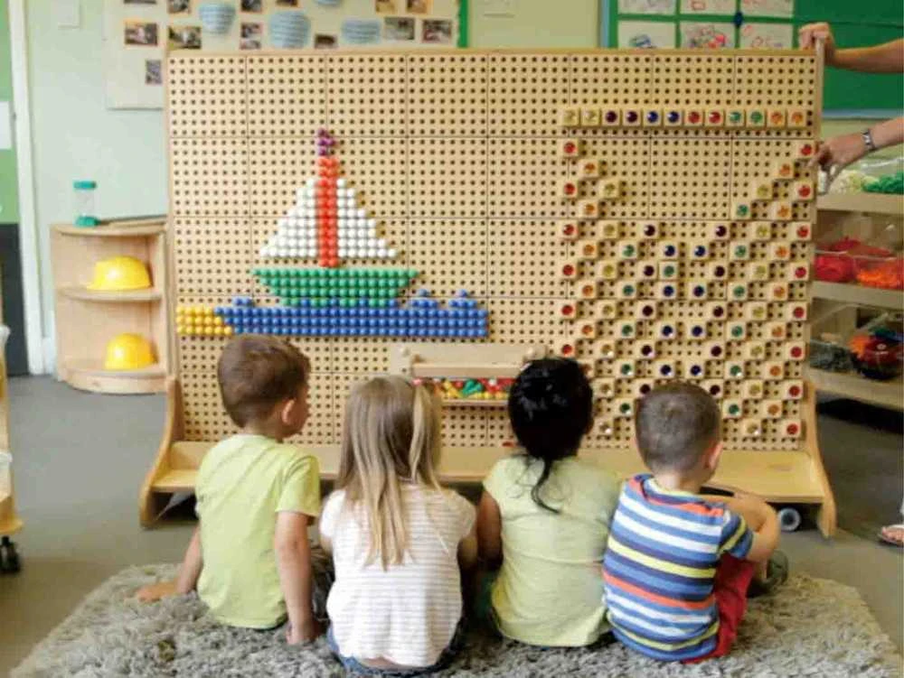 MASTERKIDZ laisvai pastatoma kūrybinė STEM mokymosi lenta 166 x 125