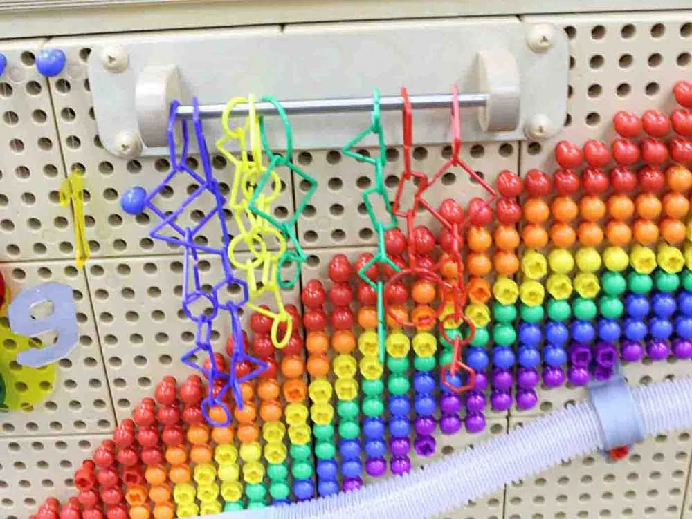MASTERKIDZ laisvai pastatoma kūrybinė STEM mokymosi lenta 166 x 125
