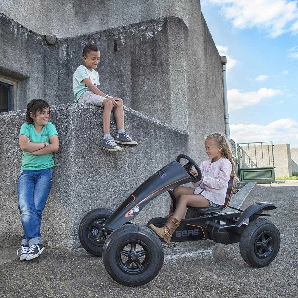 Mašinėlė GO-kartas Berg Juodas Edition BFR (iki 100kg)
