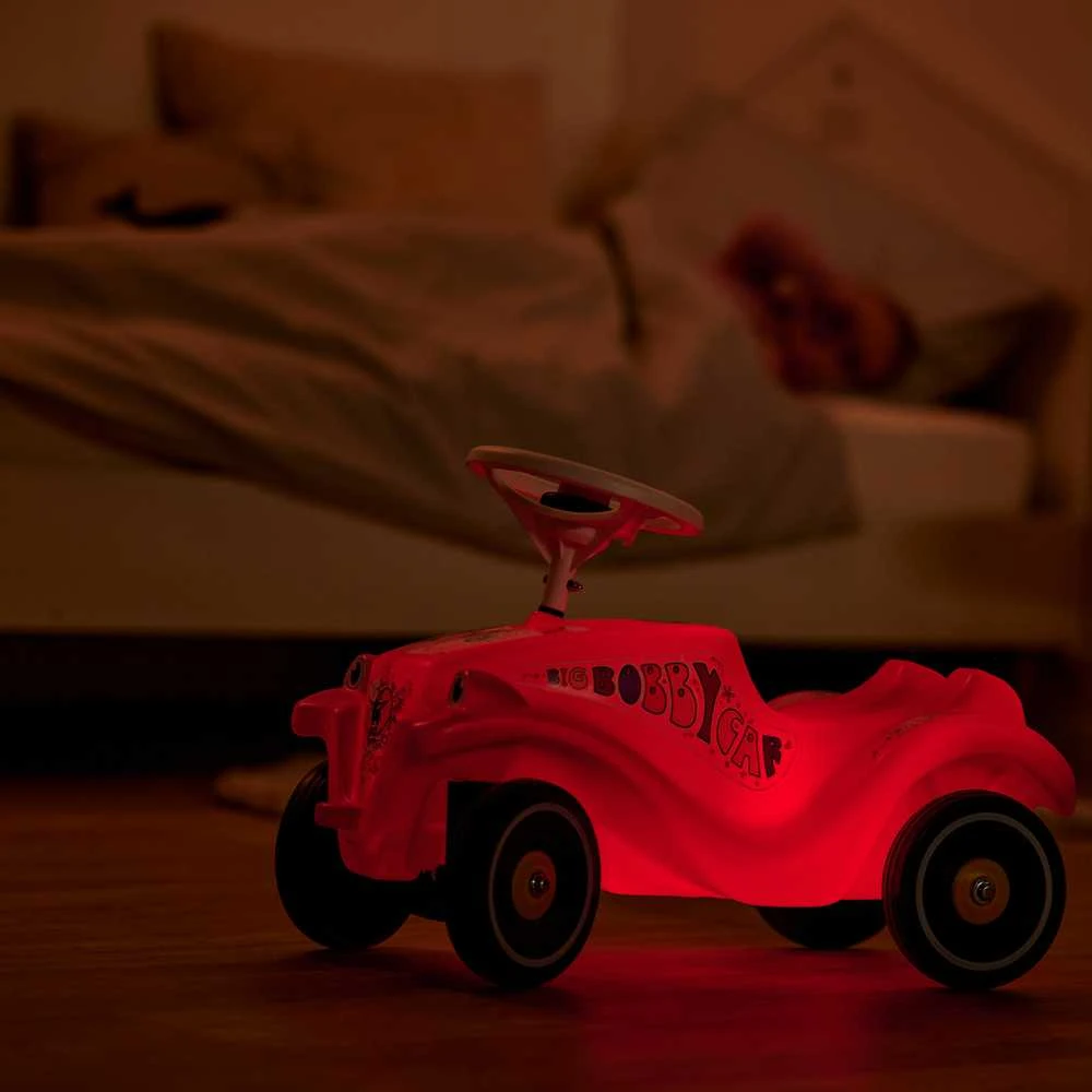 BIG Bobby Car Classic važiuoklis su garsiniu signalizatoriumi ir švytėjimu