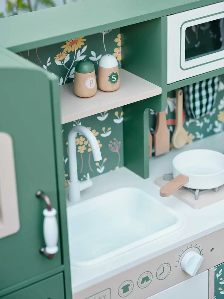 CLASSIC WORLD Large Vintage Wooden Children's Kitchen with Accessories