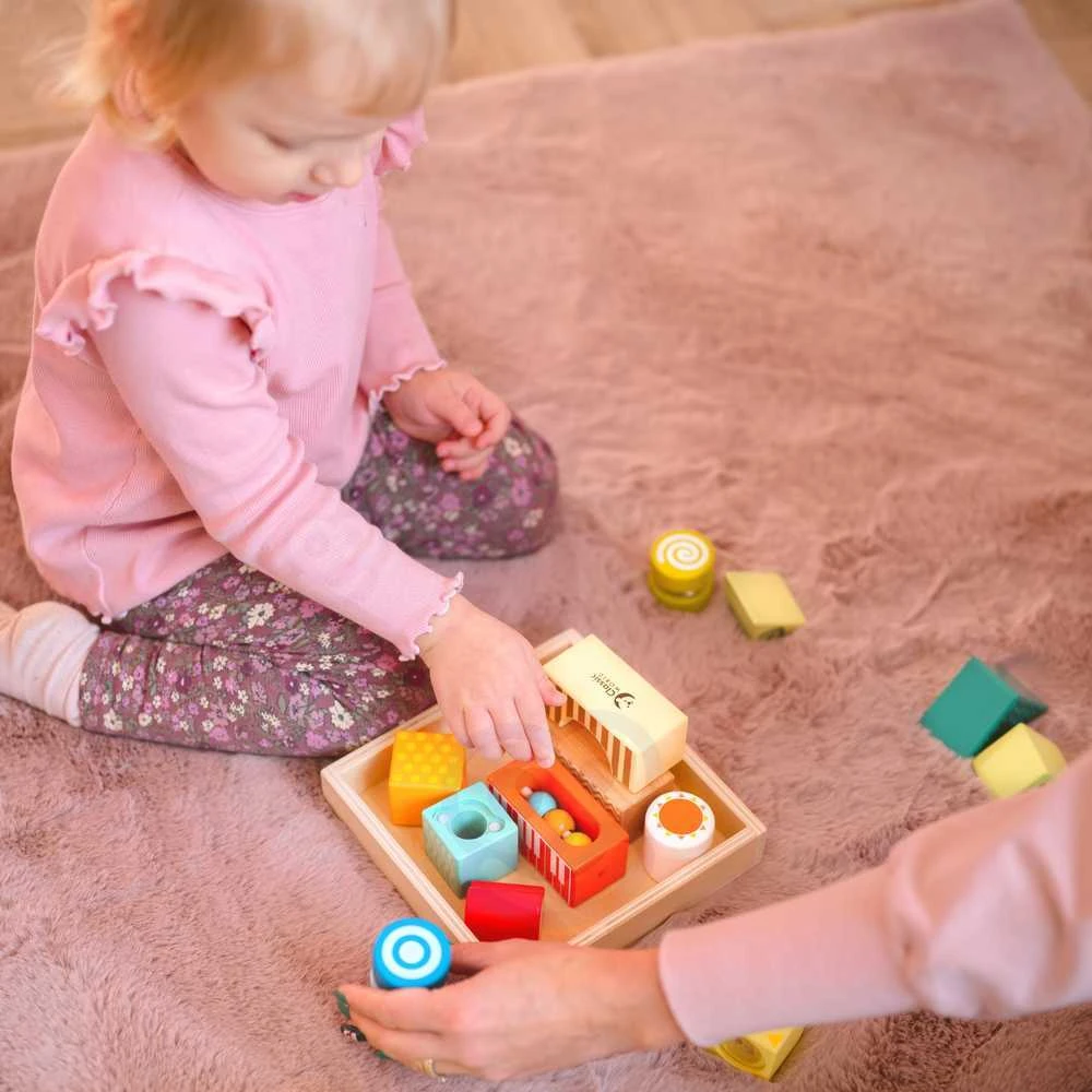 Medinės sensorinės kaladėlės su 7 funkcijomis CLASSIC WORLD Montessori