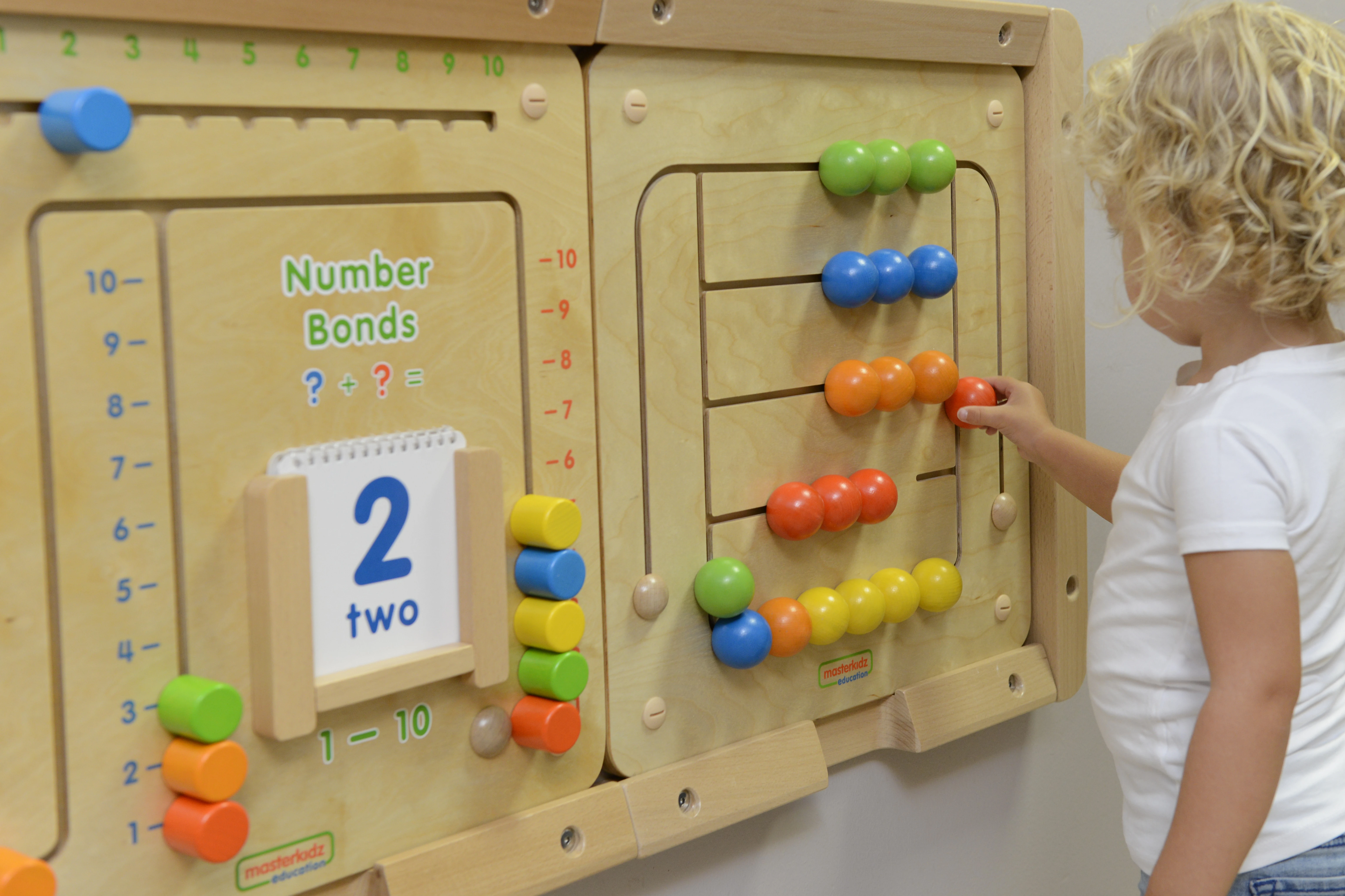 MASTERKIDZ Educational Wall Board Maze Beads Montessori aprašymas - Prekės nuotrauka