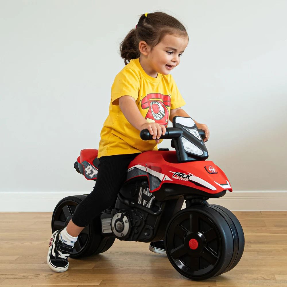 Dėlionė FALK Vaikiškas motociklas Raudonasis Racing Team Sėdimoji su plačiomis padangomis nuo 1 metų
