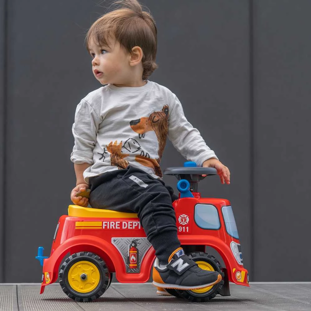 „Falk“ vairavimo gaisrų gesinimo automobilis su ragu 1 metus
