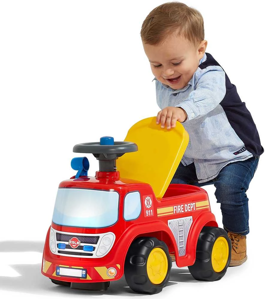 „Falk“ vairavimo gaisrų gesinimo automobilis su ragu 1 metus