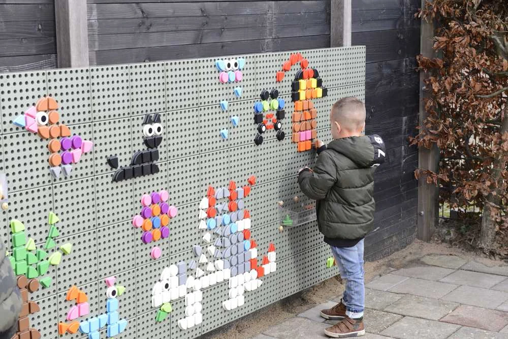 Masterkidz Žaislinis Geometrinių figūrų formos kaiščių rinkinys, 64 vnt