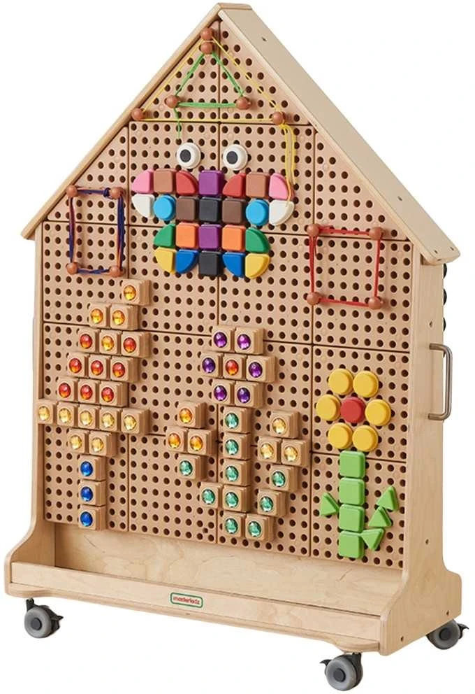 MASTERKIDZ medinė STEM lenta, laisvai stovinti, XXL dydžio, namo formos