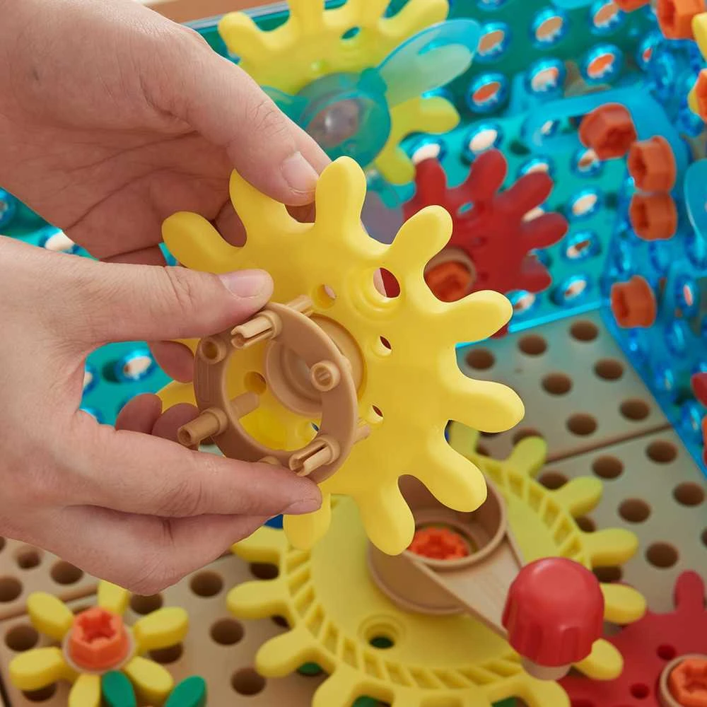 MASTERKIDZ priedų rinkinys krumpliaračiai STEM sieninėms plokštėms 198 vnt