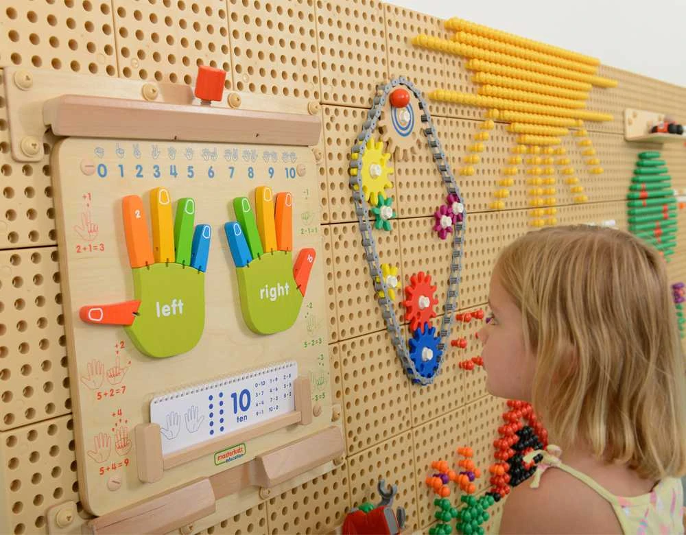 MASTERKIDZ Mokymasis skaičiuoti „Flex Montessori“ sieninė sensorinė lenta