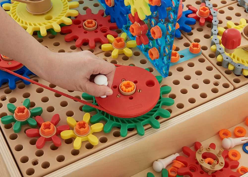 MASTERKIDZ priedų rinkinys krumpliaračiai STEM sieninėms plokštėms 198 vnt