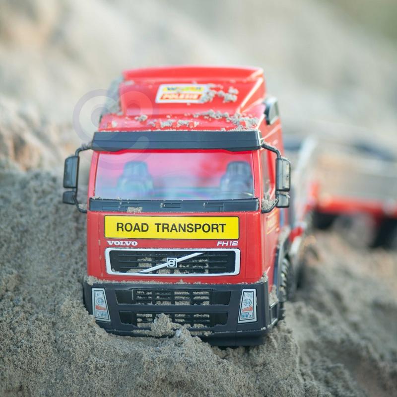 Falk Vaikiškas Elektromobilis Racing Raudonas Su Platiomis Padangomis
