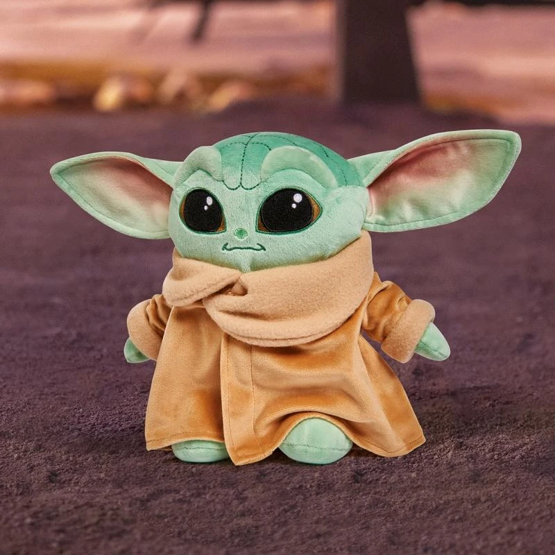 Mattel Disney Madalorian Baby Yoda talismanai, 25 cm
