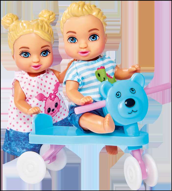 Simba Steffi Love Mama Doll vaiko kambaryje, kuriame yra 3 vaikai 28 elementai.
