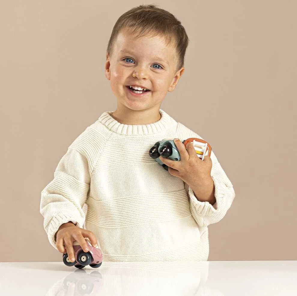 SMOBY Žaislų rinkinys Little Skrzyneczka su automobiliukais
