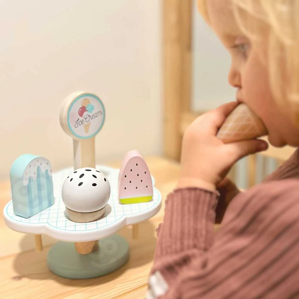 Tooky Toys Mediniai magnetiniai ledai su stovu TOOKY TOY