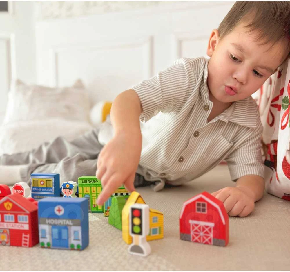 Tooky Toys Paimtas žaislinis medinis pastatų komplektas ir „Figurines City“