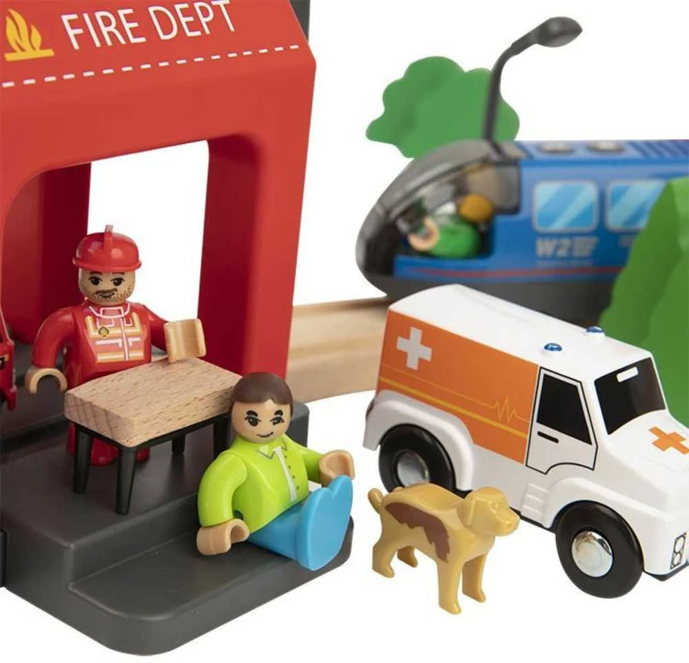 Tooky Toys Paimta žaislinė medinė eilės gaisro stažuotės greitosios pagalbos automobiliu 70 EL.