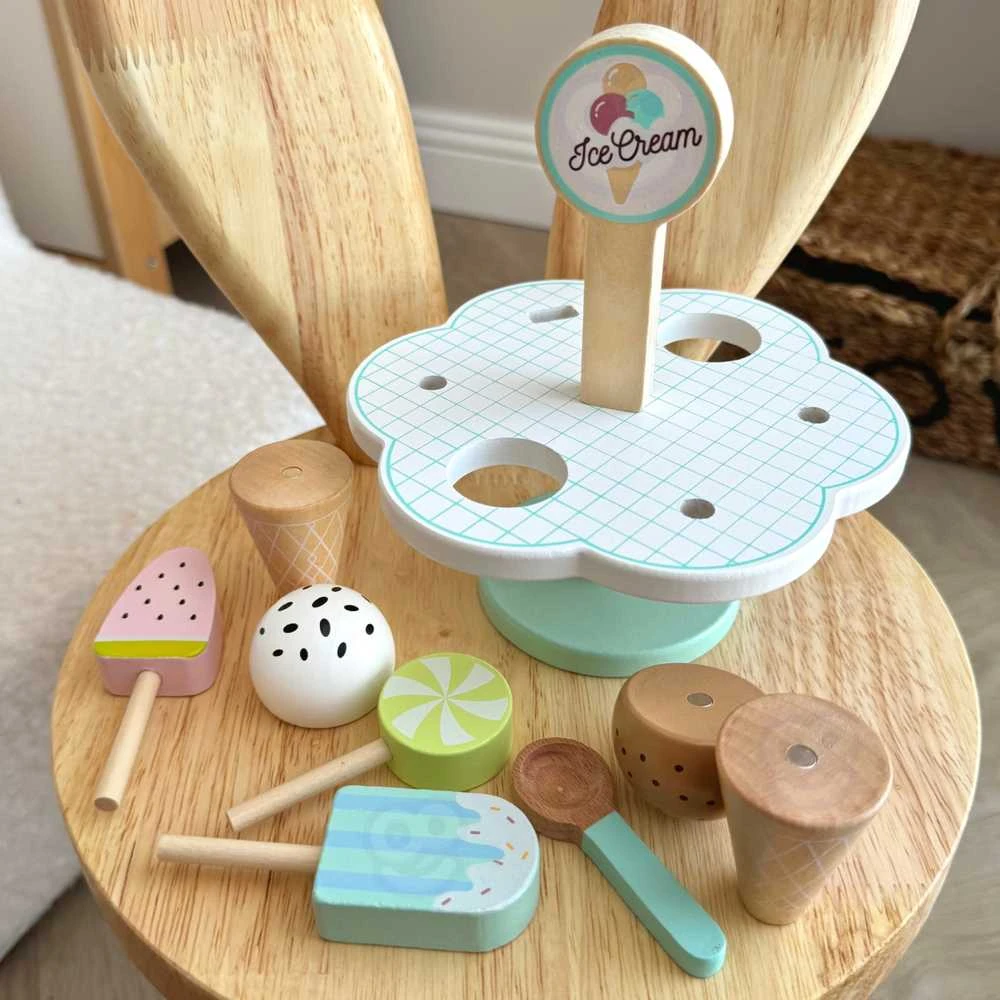 Tooky Toys Mediniai magnetiniai ledai su stovu TOOKY TOY