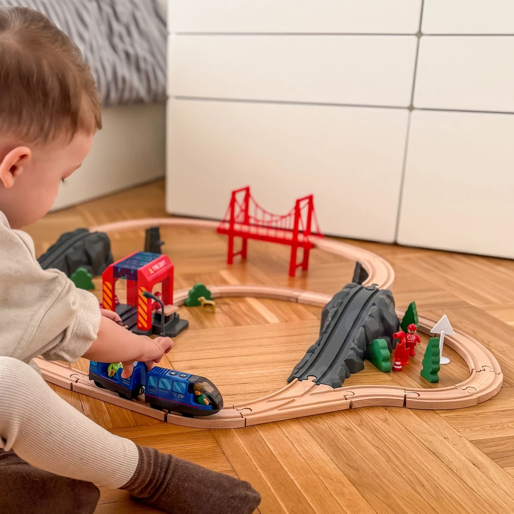 Tooky Toys Paimta žaislinė medinė eilės gaisro stažuotės greitosios pagalbos automobiliu 70 EL.