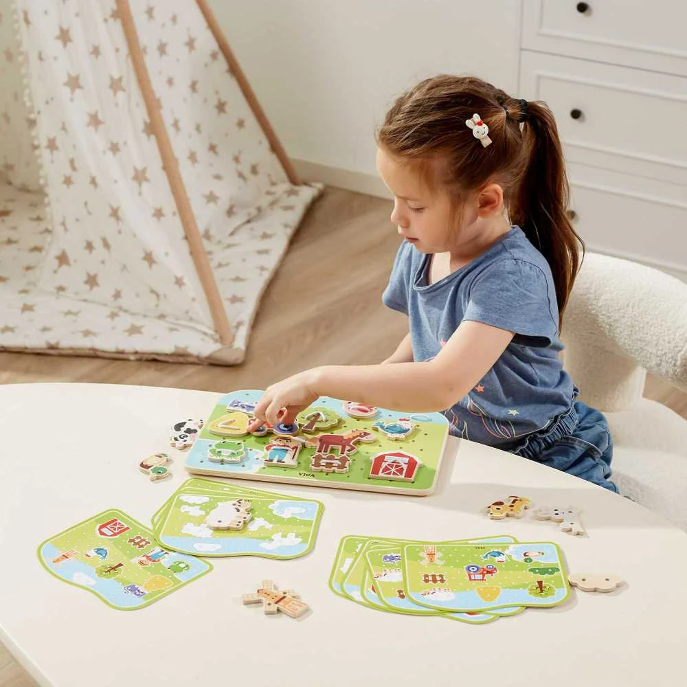 „Viga“ mediniai žibintų tarpininkai gyvūnai Montessori ūkyje