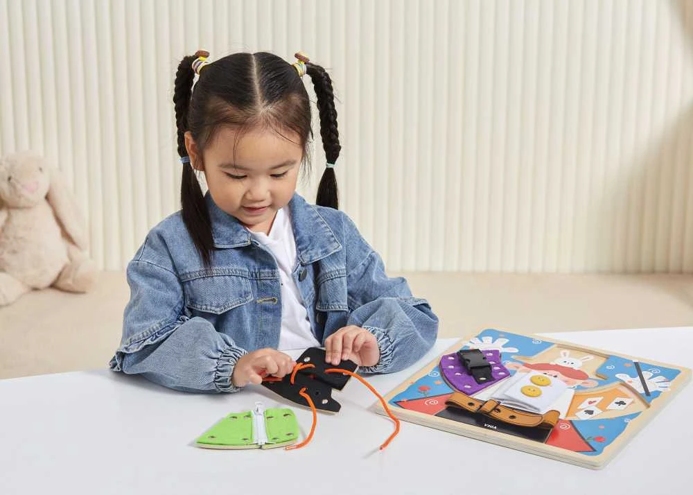 Viga 44672 Magic Dress-Up įgūdžių lenta