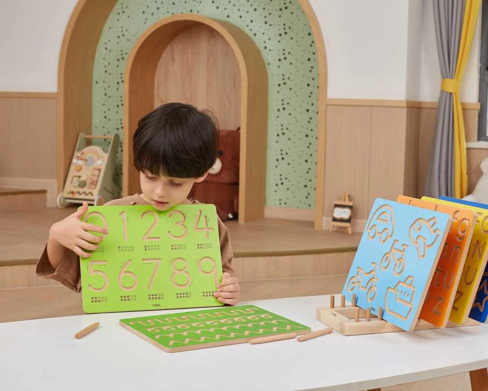 Viga Toys VIGA Grafomotorinė lenta Mažosios raidės Rašymo mokymui