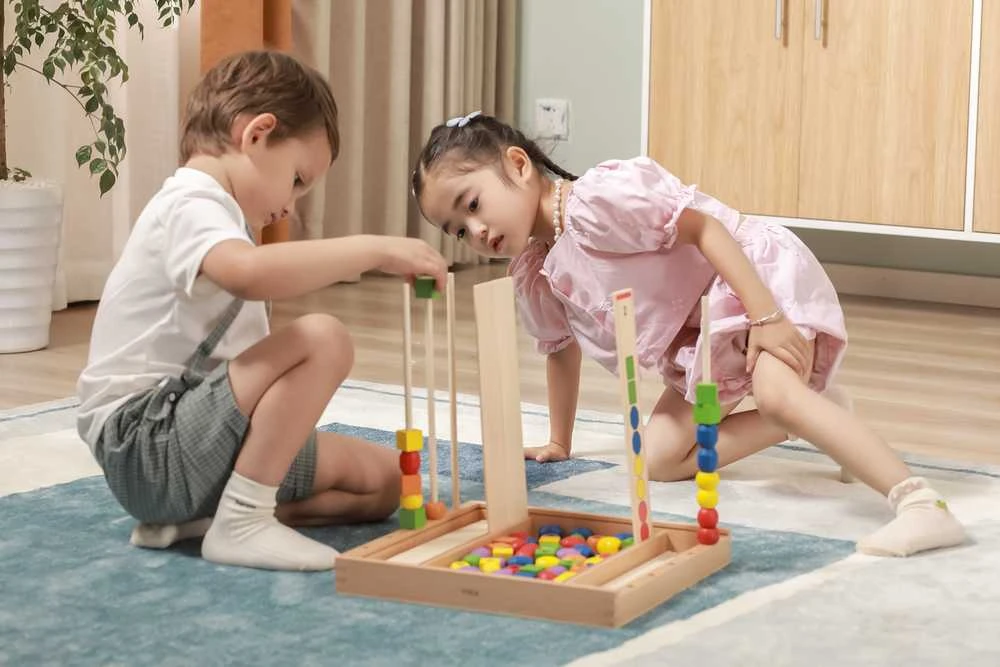 Viga medinis edinis žaidimas loginis karoliukai 104 Montessori elementai