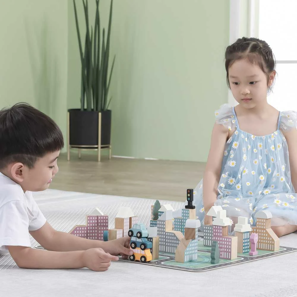 Viga Toys „Viga Polarb“ medinis tyčiojimasis su „Blocks City 56 EL“.
