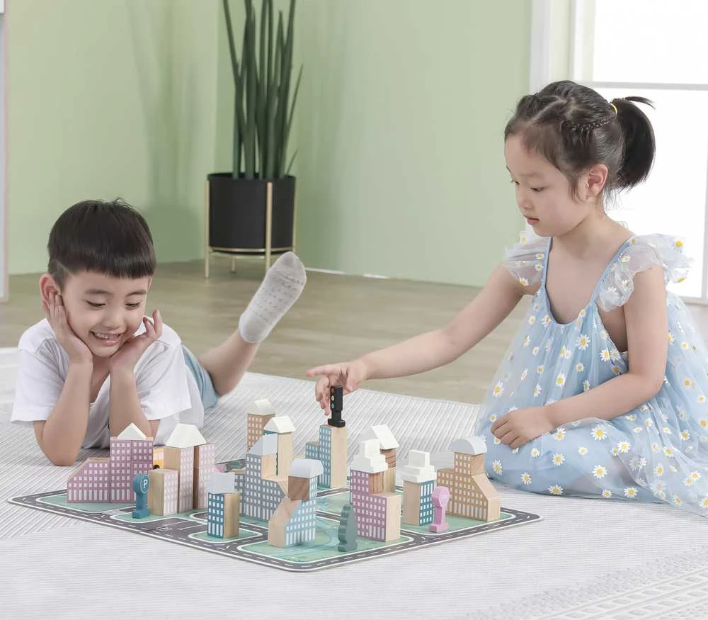 Viga Toys „Viga Polarb“ medinis tyčiojimasis su „Blocks City 56 EL“.