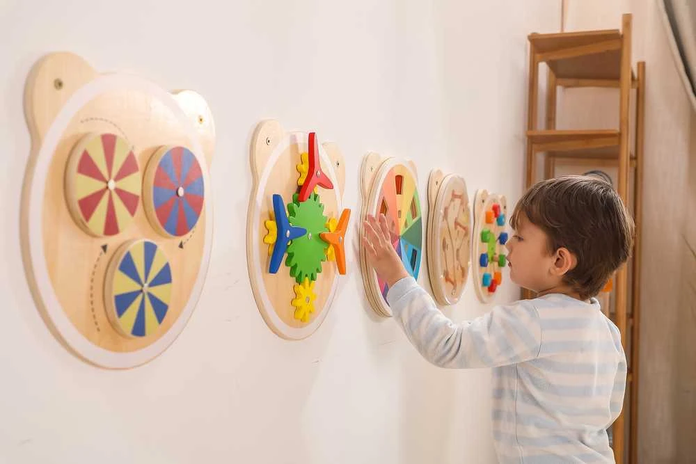 Viga Toys VIGA Medinė lenta su sukimosi taškais, FSC sertifikuota