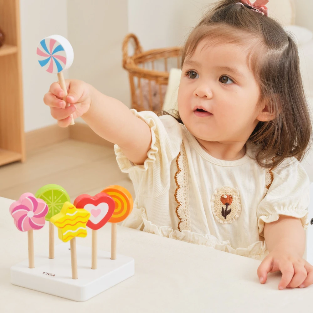 Viga Toys VIGA Mediniai ledinukai Konditerijos parduotuvės rinkinys 6 vnt. vaikams nuo 18 mėn.