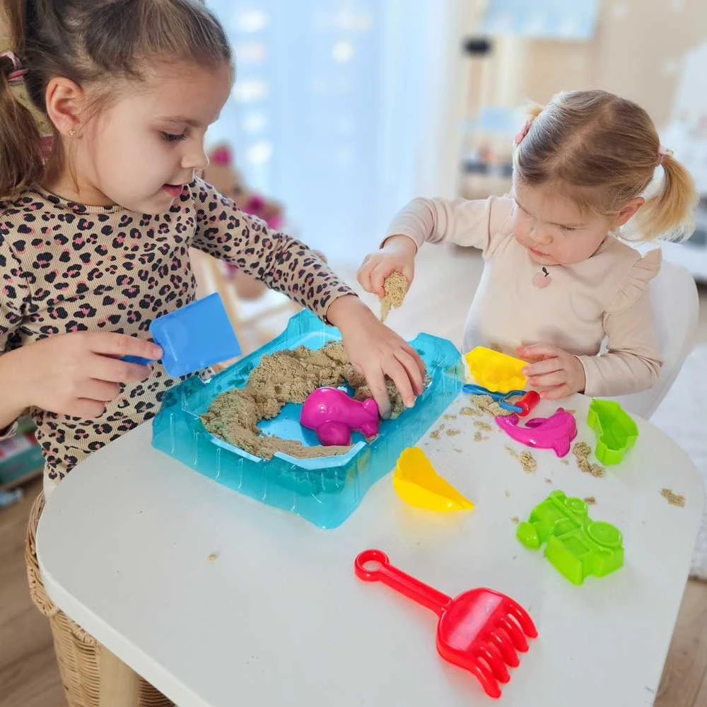 Woopie Kinetinio smėlio rinkinys 0,5kg su staliuku ir formelėmis