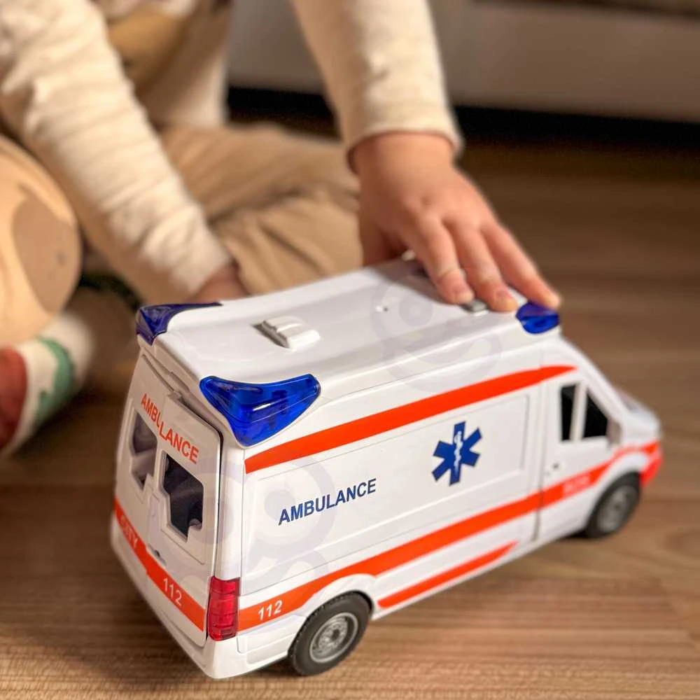 Greitosios pagalbos automobilis su neštuvais WOOPIE