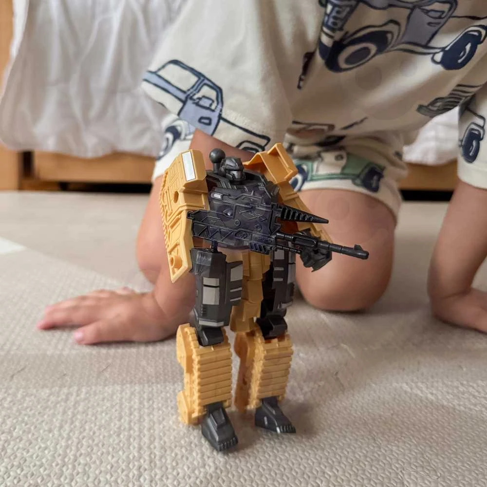 3 Viename Robotas Transformeris Tankas Ir Strėlyčių Šautuvas WOOPIE