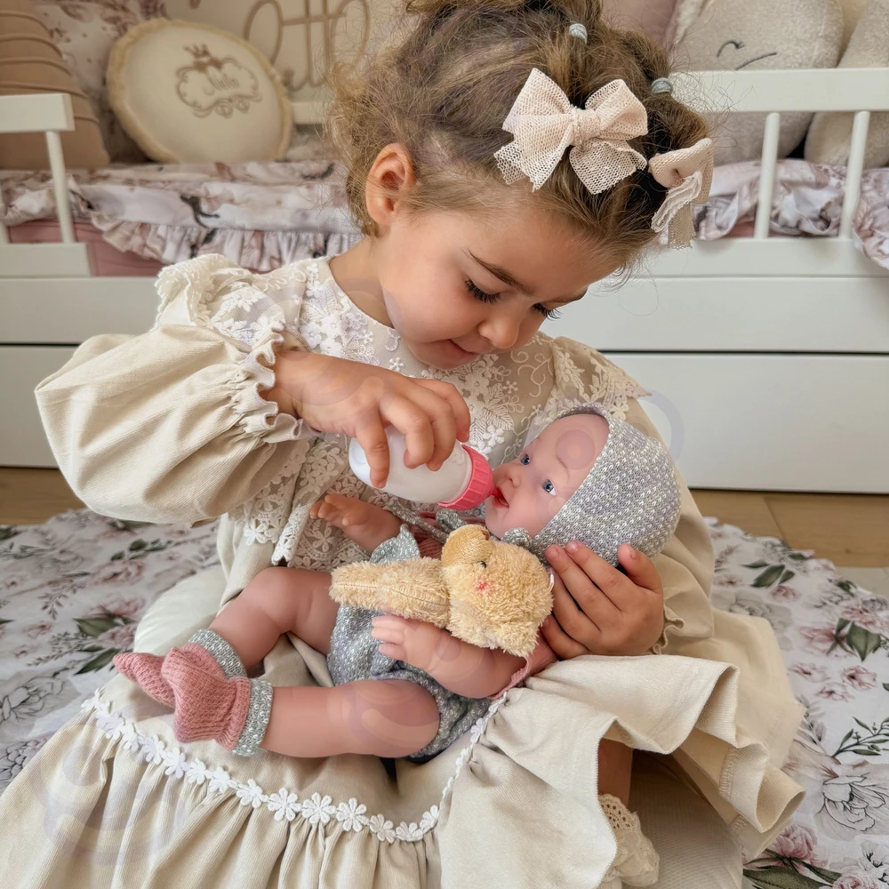 WOOPIE ROYAL Lėlė Bobas 36 cm su Apranga ir Mielu Pūkuotu