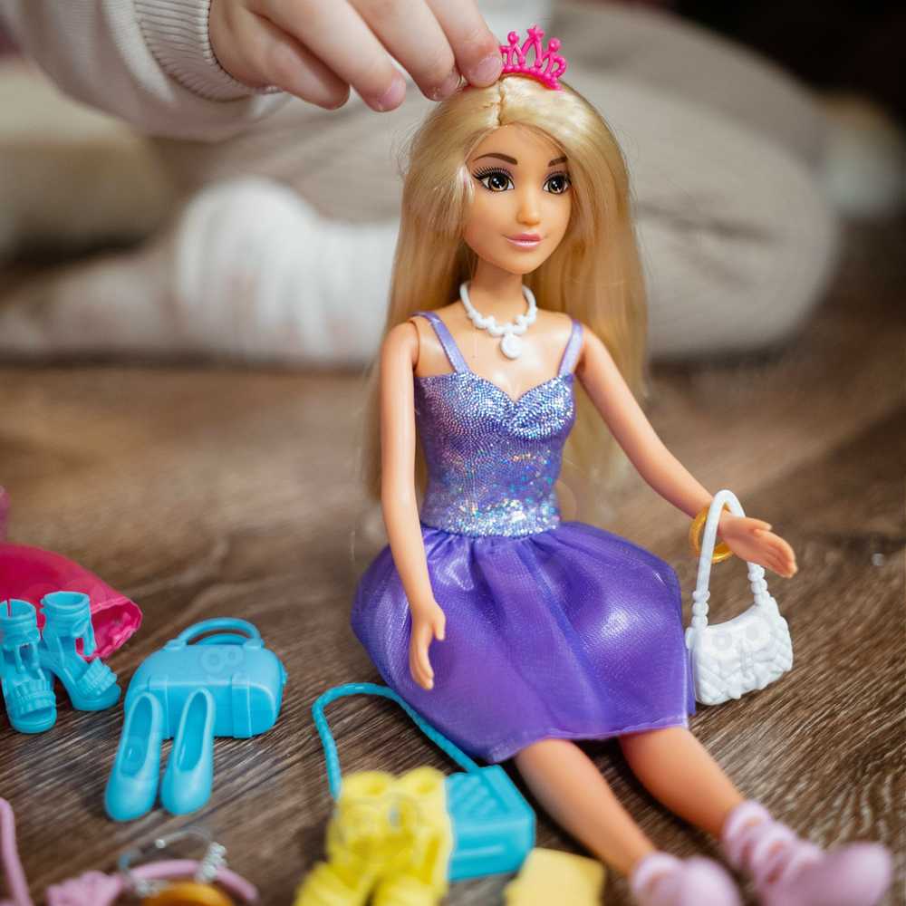 Lėlė Lili modelis ir mados stilistė WOOPIE ROYAL