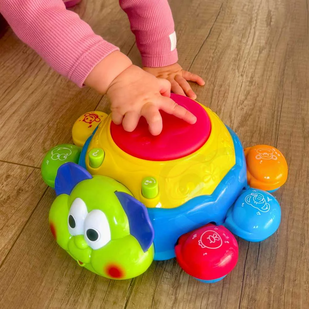 Woopie Baby Woopie interaktyvus žaislas, skirtas šliaužti ladybug