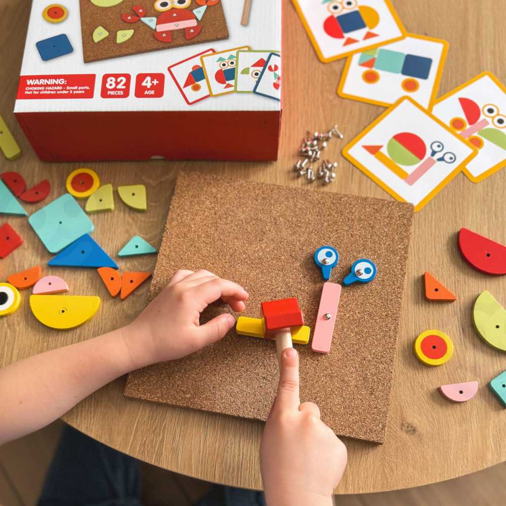 WOOPIE Žalias Wooden Nailing Hammer Puzzle 20 Patterns 82 Pieces FSC Certified