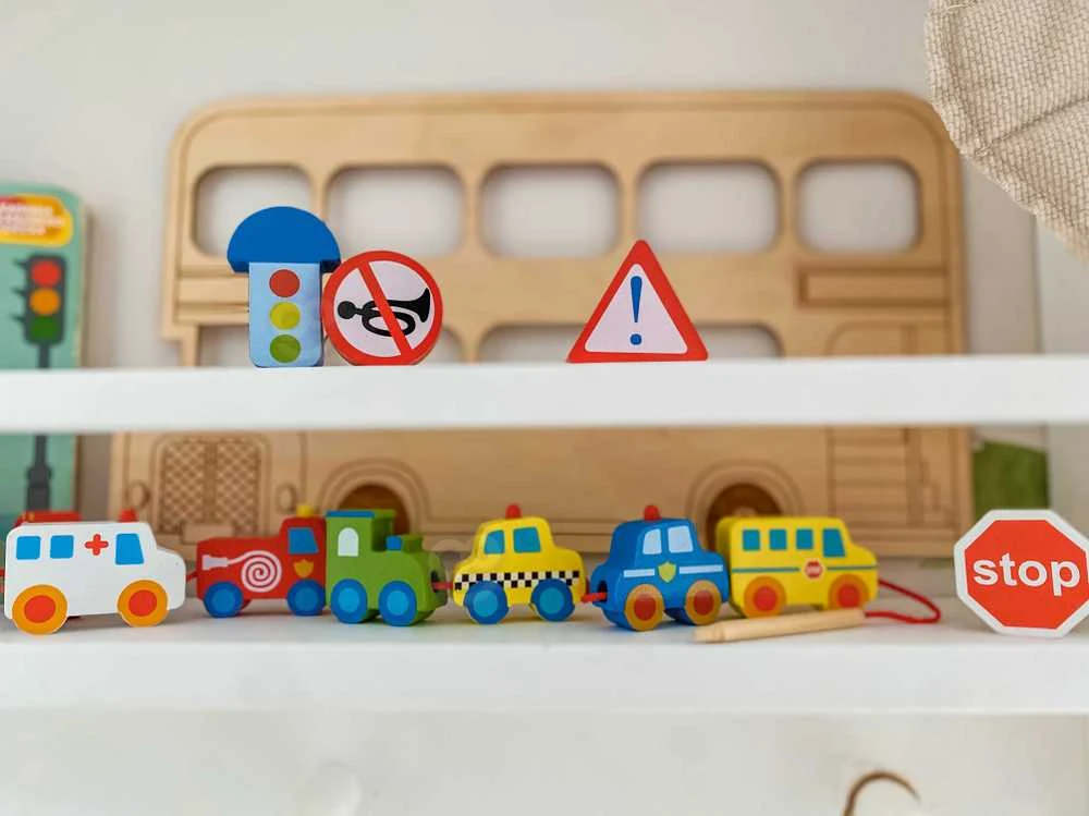 Medinė vėrimo lavinimo priemonė Woopie Žalias Transporto priemonės