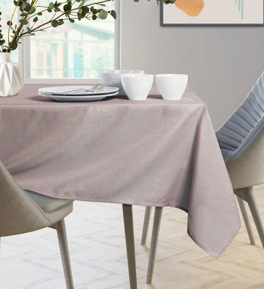 Staltiesė pudros rožinė EMPIRE AmeliaHome 155×155 cm