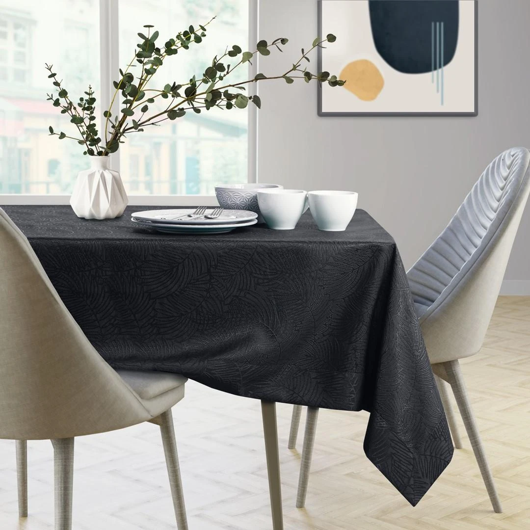 Staltiesė juoda 130×130 AmeliaHome GAIA